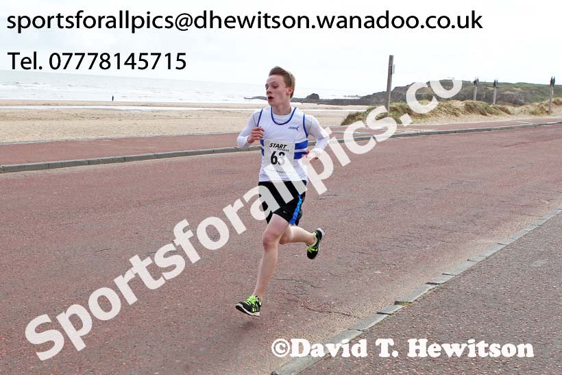 Sand Dancer Race youngsters, South Shields. Photo: David T. Hewitson/Sports for All Pics